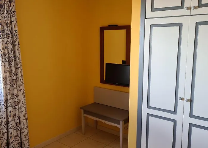 Oasis Royal F319 * Corralejo